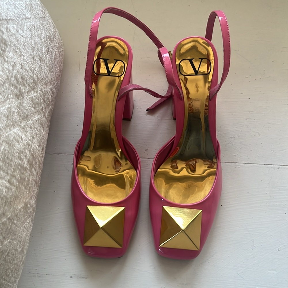 Valentino Garavani Pink One Stud pumps 36 - Picture 10 of 10